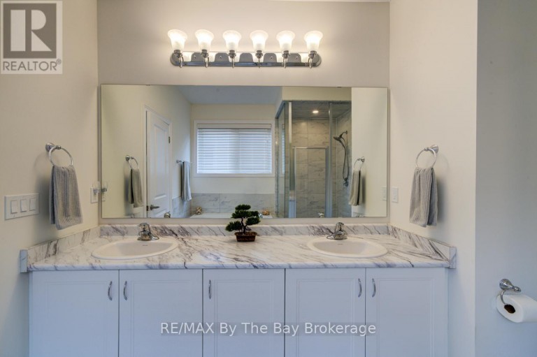 43 FAWNDALE CRESCENT, Wasaga Beach, Ontario, L9Z2N2