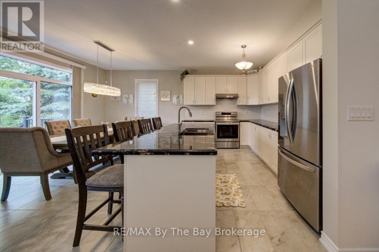 43 FAWNDALE CRESCENT, Wasaga Beach, Ontario, L9Z2N2