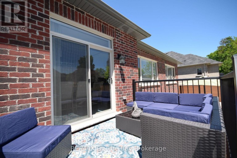 43 FAWNDALE CRESCENT, Wasaga Beach, Ontario, L9Z2N2