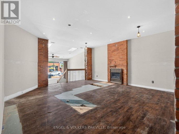 315A LAKESHORE ROAD E, Oakville (OO Old Oakville), Ontario, L6J1J3