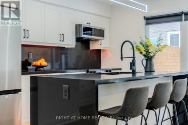 16 HABIBI LANE Toronto (Corso Italia-Davenport) Ontario photo 10