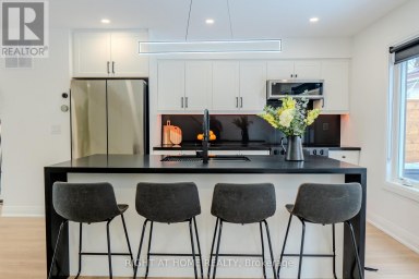 16 HABIBI LANE Toronto (Corso Italia-Davenport) Ontario photo 11