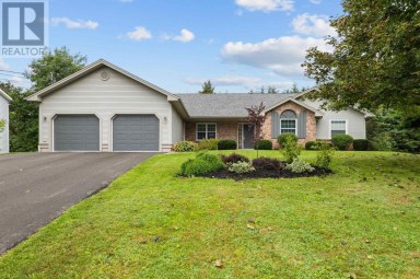 77 Parkside Drive Charlottetown Prince Edward Island photo 1
