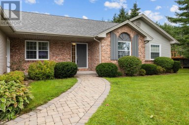 77 Parkside Drive Charlottetown Prince Edward Island photo 3