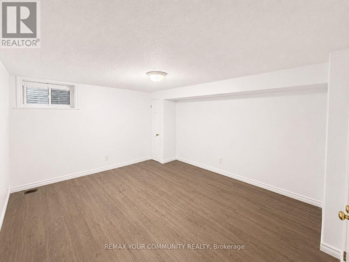 LOWER UNIT - 77 BESWICK DRIVE, Newmarket (Central Newmarket), Ontario, L3Y1E8