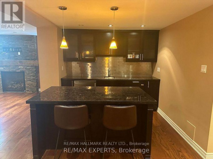 74 COLONEL BERTRAM ROAD, Brampton (Snelgrove), Ontario, L6Z4A8