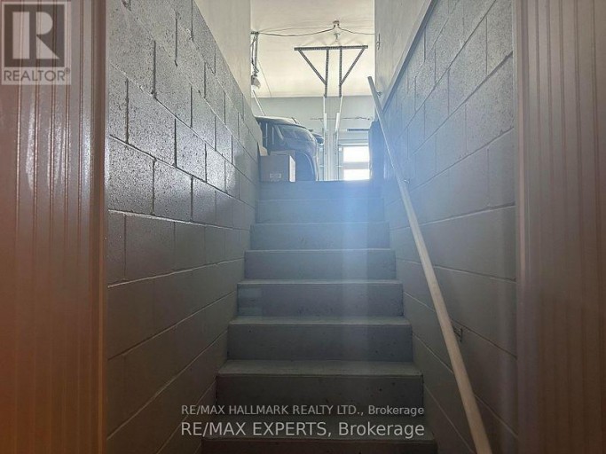 74 COLONEL BERTRAM ROAD, Brampton (Snelgrove), Ontario, L6Z4A8