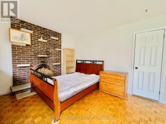 GROUND FLOOR STUDIO - 99 BUSHMILLS SQUARE Toronto (Agincourt North) Ontario photo 10