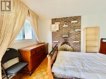 GROUND FLOOR STUDIO - 99 BUSHMILLS SQUARE Toronto (Agincourt North) Ontario photo 11