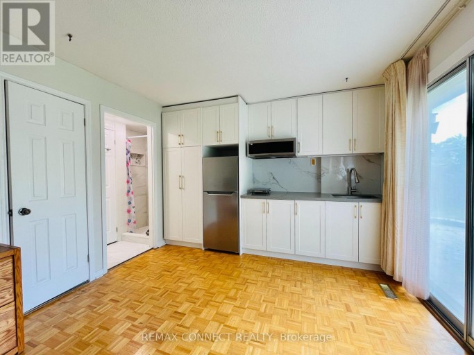 GROUND FLOOR STUDIO - 99 BUSHMILLS SQUARE, Toronto (Agincourt North), Ontario, M1V1K5