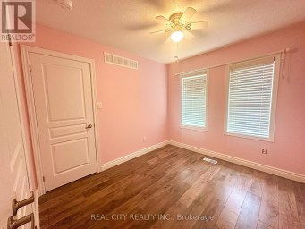 8 BEECHENER STREET Georgina (Sutton & Jackson's Point) Ontario photo 3