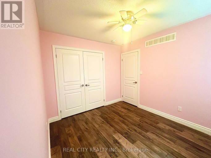8 BEECHENER STREET, Georgina (Sutton & Jackson's Point), Ontario, L0E1R0