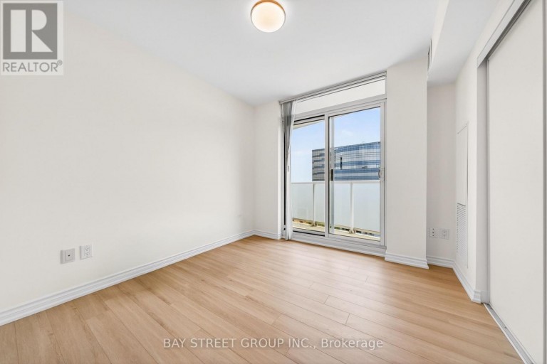 2009 - 5740 YONGE STREET, Toronto (Newtonbrook West), Ontario, M2M3T3