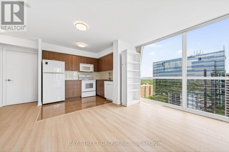 2009 - 5740 YONGE STREET, Toronto (Newtonbrook West), Ontario, M2M3T3