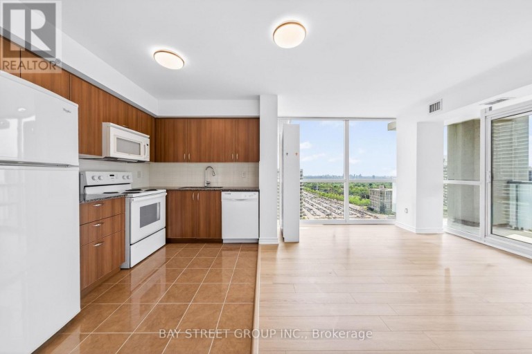 2009 - 5740 YONGE STREET, Toronto (Newtonbrook West), Ontario, M2M3T3