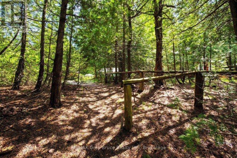 11 ELDRIDGE AVENUE, South Bruce Peninsula, Ontario, N0H2G0