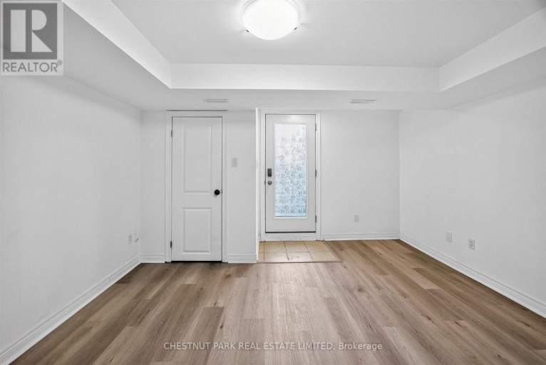 LOWER - 2823 ST CLAIR AVENUE E, Toronto (O'Connor-Parkview), Ontario, M4B1N3
