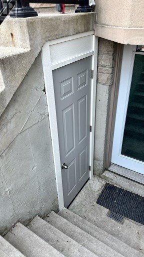 LOWER - 2823 ST CLAIR AVENUE E, Toronto (O'Connor-Parkview), Ontario, M4B1N3