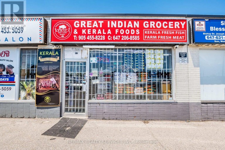 44 DEAN STREET, Brampton (Brampton East), Ontario, L6W1M6