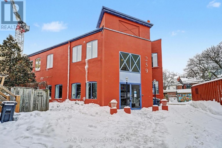 OFFICE D - 259 DANFORTH AVENUE, Toronto (North Riverdale), Ontario, M4K2X4