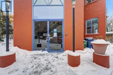 OFFICE D - 259 DANFORTH AVENUE Toronto (North Riverdale) Ontario photo 3