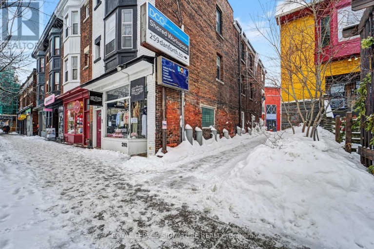 OFFICE D - 259 DANFORTH AVENUE, Toronto (North Riverdale), Ontario, M4K2X4