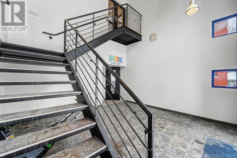 OFFICE D - 259 DANFORTH AVENUE, Toronto (North Riverdale), Ontario, M4K2X4