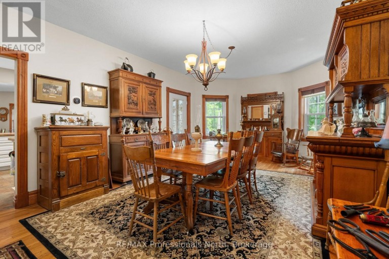 22 KNOWLES CRESCENT E, Seguin, Ontario, P0C1J0