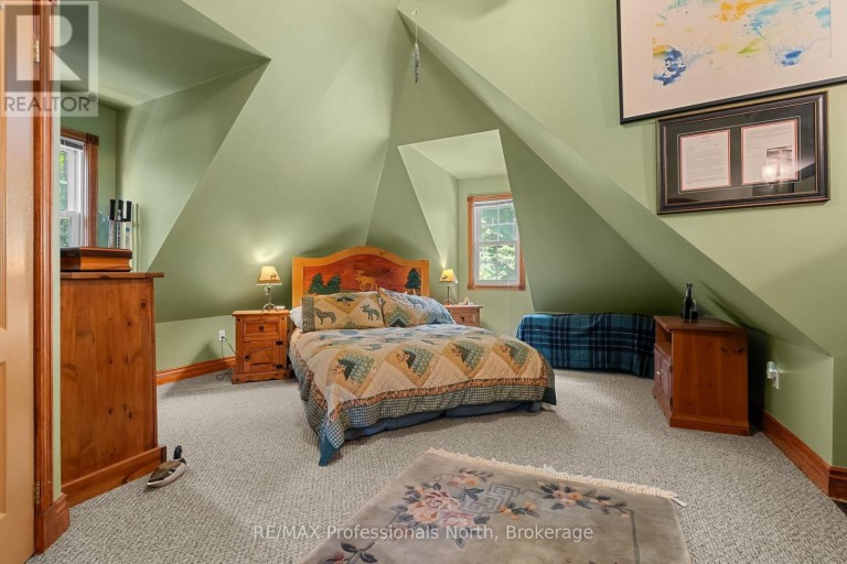 22 KNOWLES CRESCENT E, Seguin, Ontario, P0C1J0
