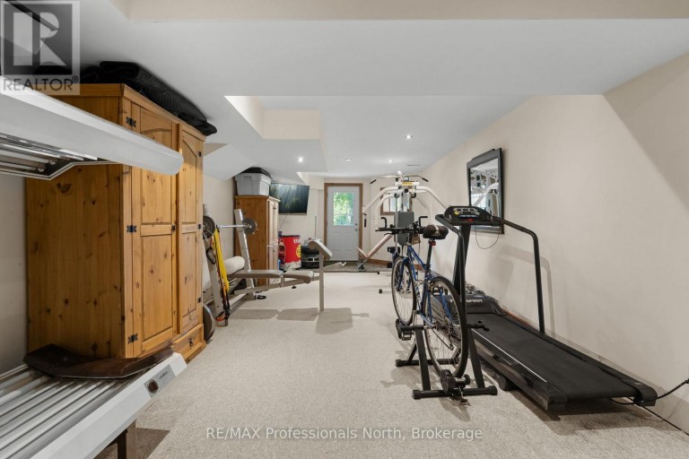 22 KNOWLES CRESCENT E, Seguin, Ontario, P0C1J0