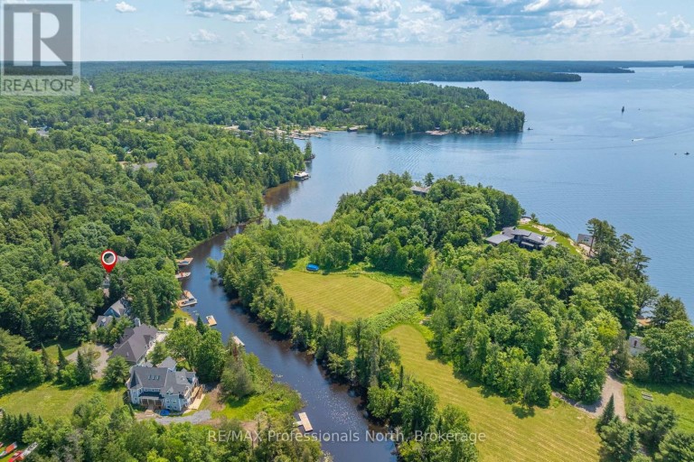 22 KNOWLES CRESCENT E, Seguin, Ontario, P0C1J0