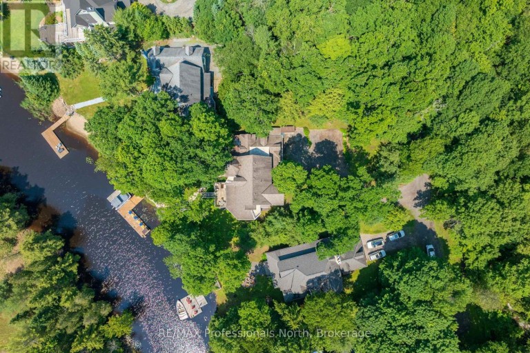 22 KNOWLES CRESCENT E, Seguin, Ontario, P0C1J0