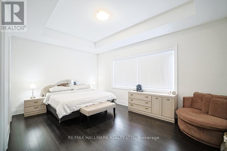 25 KENTLEDGE AVENUE, East Gwillimbury (Holland Landing), Ontario, L9N0W3