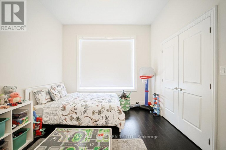 25 KENTLEDGE AVENUE, East Gwillimbury (Holland Landing), Ontario, L9N0W3