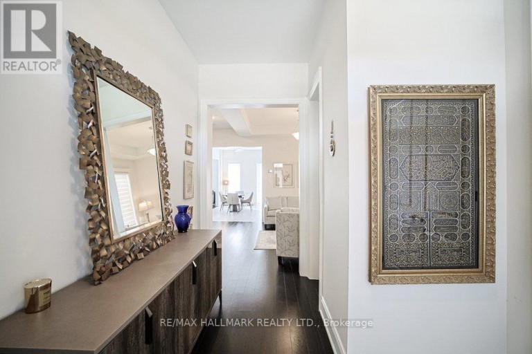 25 KENTLEDGE AVENUE, East Gwillimbury (Holland Landing), Ontario, L9N0W3