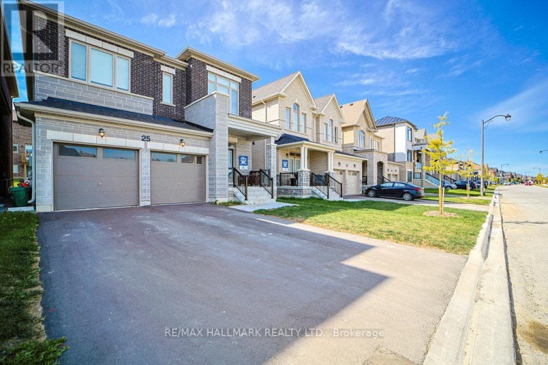 25 KENTLEDGE AVENUE, East Gwillimbury (Holland Landing), Ontario, L9N0W3