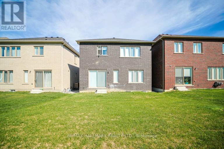 25 KENTLEDGE AVENUE, East Gwillimbury (Holland Landing), Ontario, L9N0W3