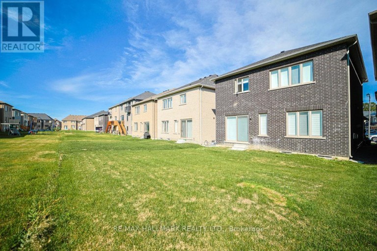 25 KENTLEDGE AVENUE, East Gwillimbury (Holland Landing), Ontario, L9N0W3