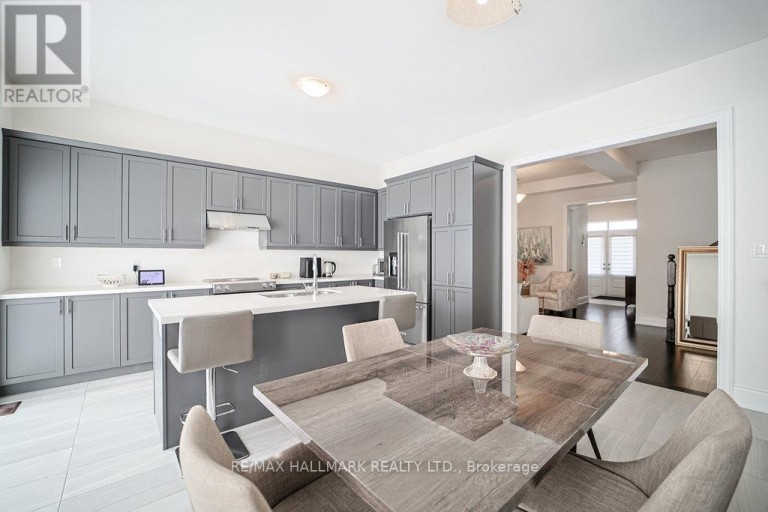 25 KENTLEDGE AVENUE, East Gwillimbury (Holland Landing), Ontario, L9N0W3