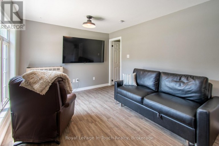 78 KING RD, Tay (Waubaushene), Ontario, L0K2C0