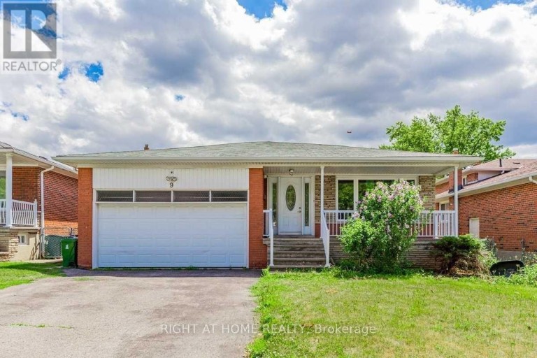 9 CHALET (UPPER) ROAD, Toronto (Pleasant View), Ontario, M2J3V4