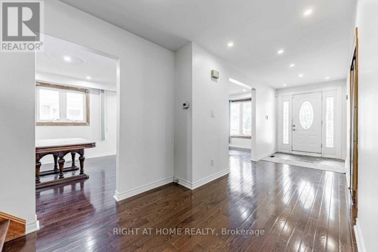 9 CHALET (UPPER) ROAD, Toronto (Pleasant View), Ontario, M2J3V4