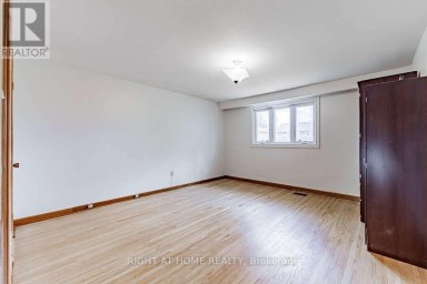 9 CHALET (UPPER) ROAD Toronto (Pleasant View) Ontario photo 8