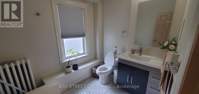 SECOND FLOOR - 4893 YONGE STREET, Toronto (Willowdale East), Ontario, M2N5N4
