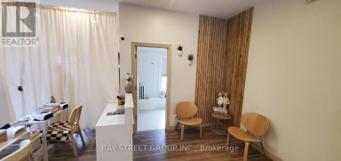 SECOND FLOOR - 4893 YONGE STREET Toronto (Willowdale East) Ontario photo 4