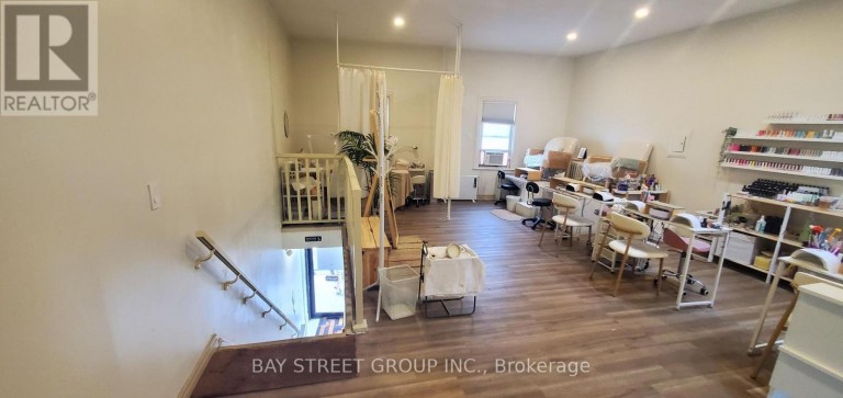 SECOND FLOOR - 4893 YONGE STREET, Toronto (Willowdale East), Ontario, M2N5N4