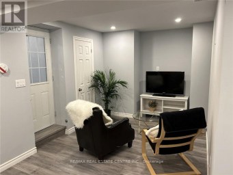 BSMNT - 707 MOHAWK ROAD Hamilton (Ancaster) Ontario photo 4