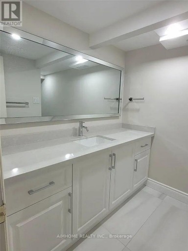 39 CANDLEBROOK CRESCENT, Toronto (L'Amoreaux), Ontario, M1W4B3