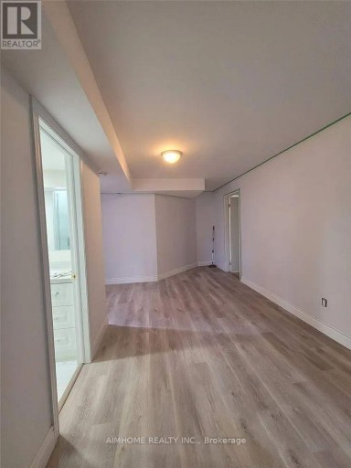 39 CANDLEBROOK CRESCENT, Toronto (L'Amoreaux), Ontario, M1W4B3