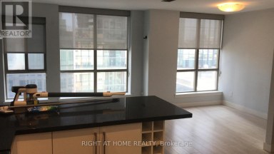 1601 - 40 SCOLLARD STREET Toronto (Annex) Ontario photo 6